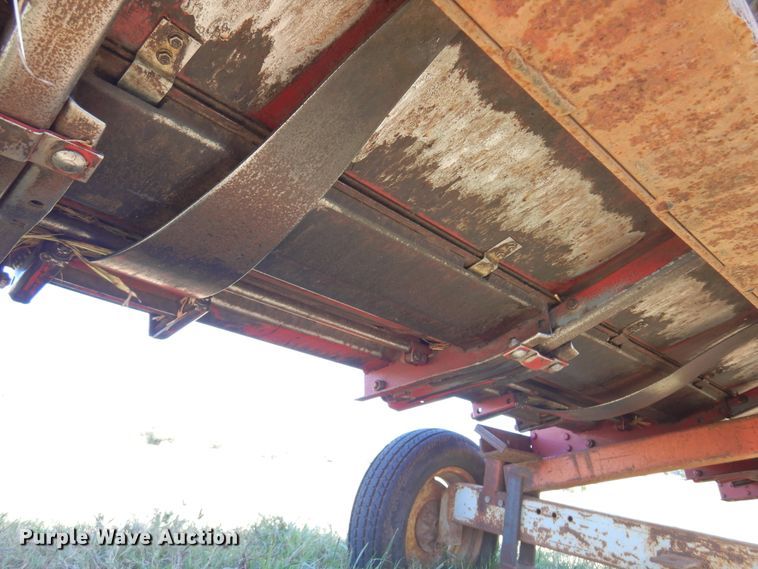 image for item DM5166 1994 Case IH 1020  flex head