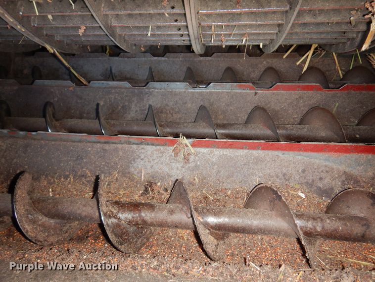 image for item DM5168 1988 Case IH 1680  combine