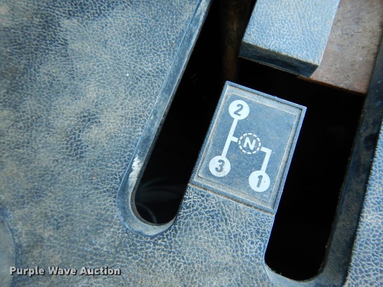 image for item DM5168 1988 Case IH 1680  combine