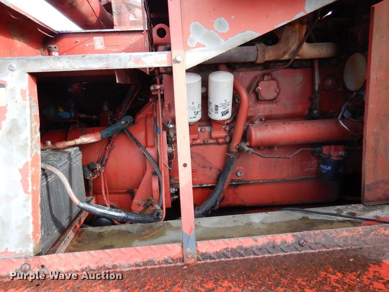 image for item DM5168 1988 Case IH 1680  combine