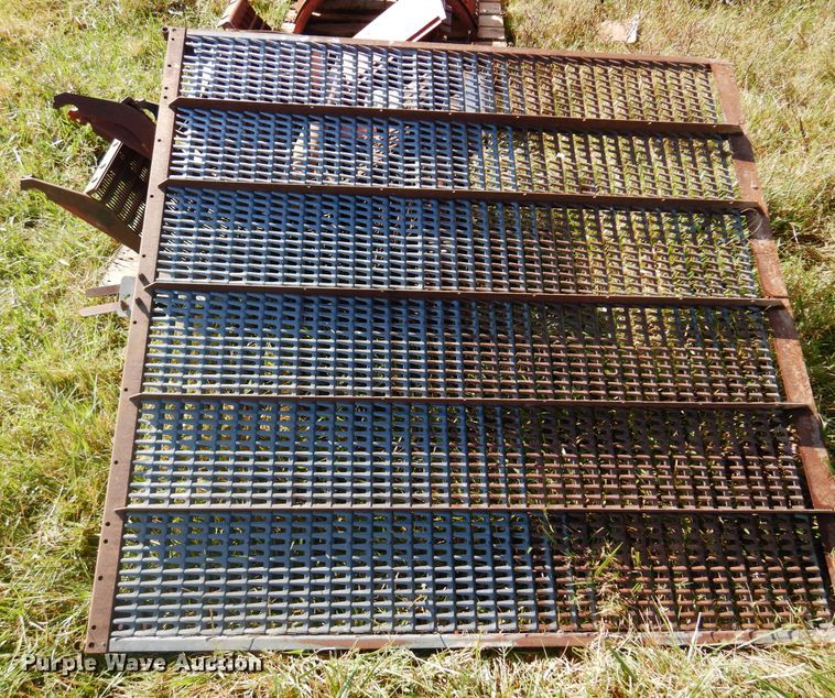 image for item DM5168 1988 Case IH 1680  combine