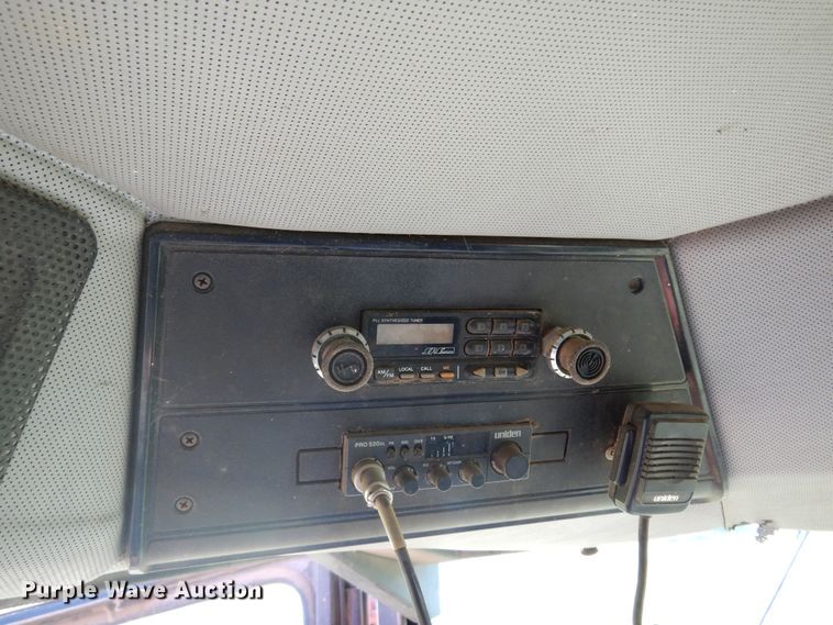 image for item DM5169 1989 Case IH 1680  RWA combine