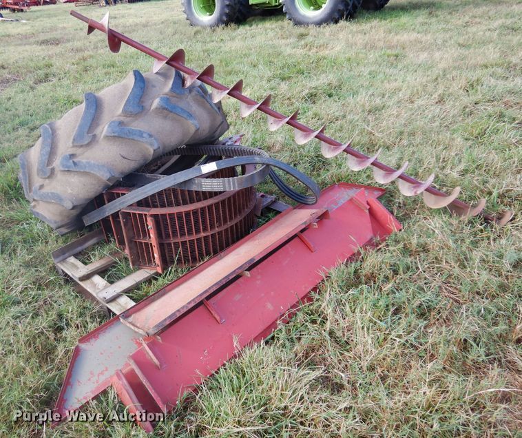 image for item DM5169 1989 Case IH 1680  RWA combine