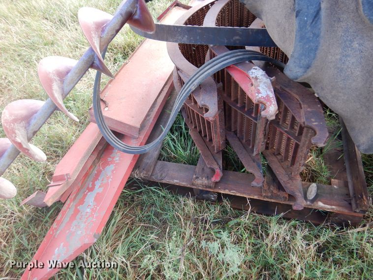 image for item DM5169 1989 Case IH 1680  RWA combine