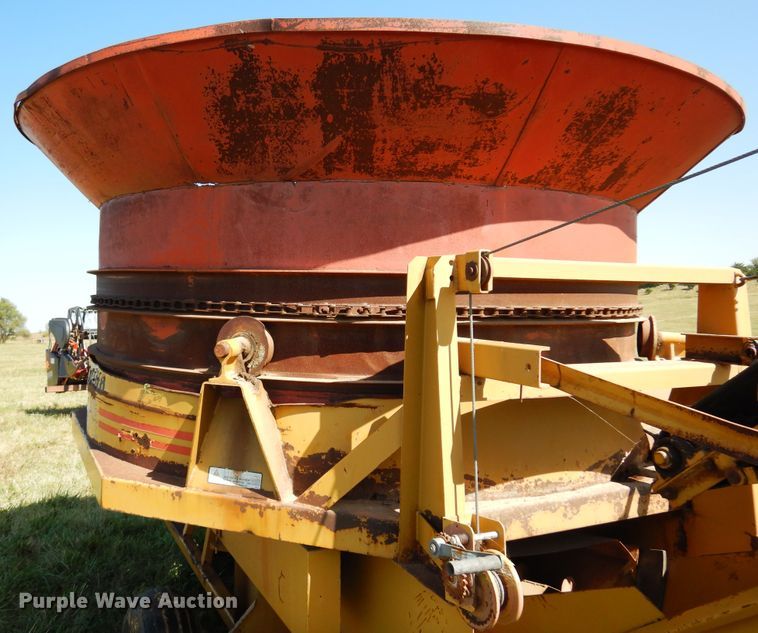 image for item DM5171 HayBuster H-1000  tub grinder