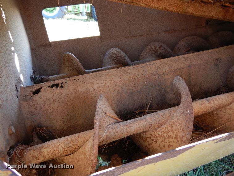 image for item DM5171 HayBuster H-1000  tub grinder