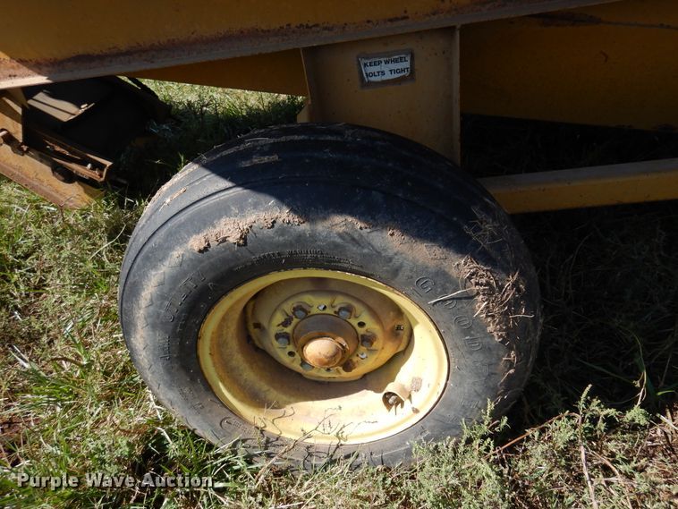 image for item DM5171 HayBuster H-1000  tub grinder