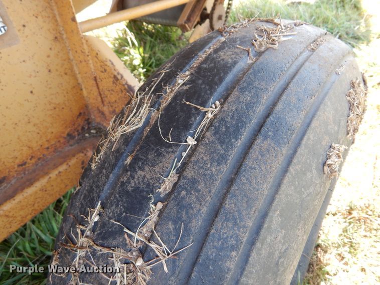 image for item DM5171 HayBuster H-1000  tub grinder