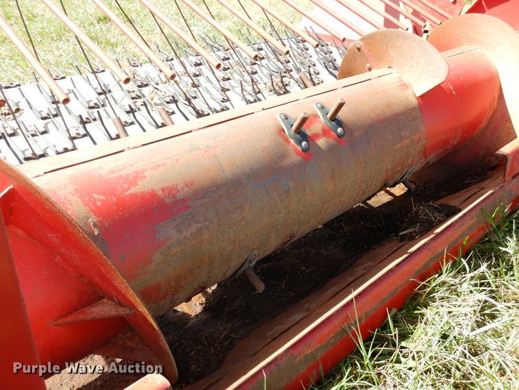 image for item DM5176 International 810-10  pickup head