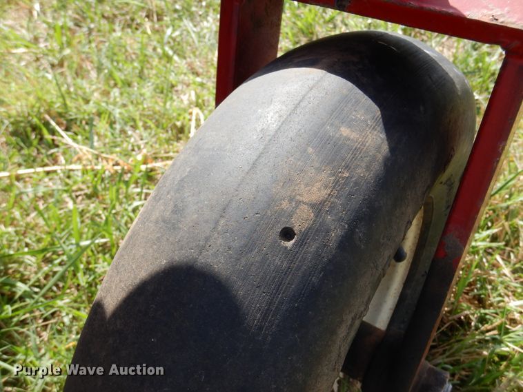 image for item DM5176 International 810-10  pickup head