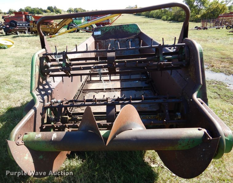 image for item DM5178 John Deere  manure spreader