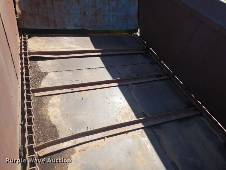 image for item DM5178 John Deere  manure spreader