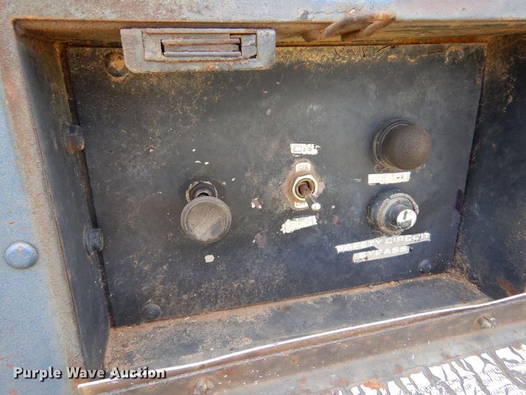 image for item DM5180 Ingersoll Rand P-100  air compressor