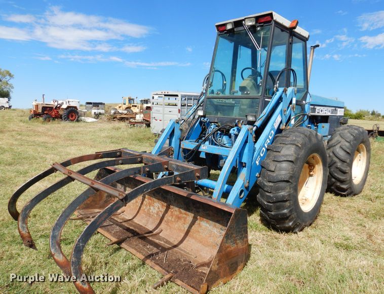 image for item DM5181 1991 Ford Versatile 9030  4WD bi-directional tractor