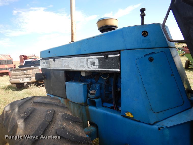 image for item DM5181 1991 Ford Versatile 9030  4WD bi-directional tractor