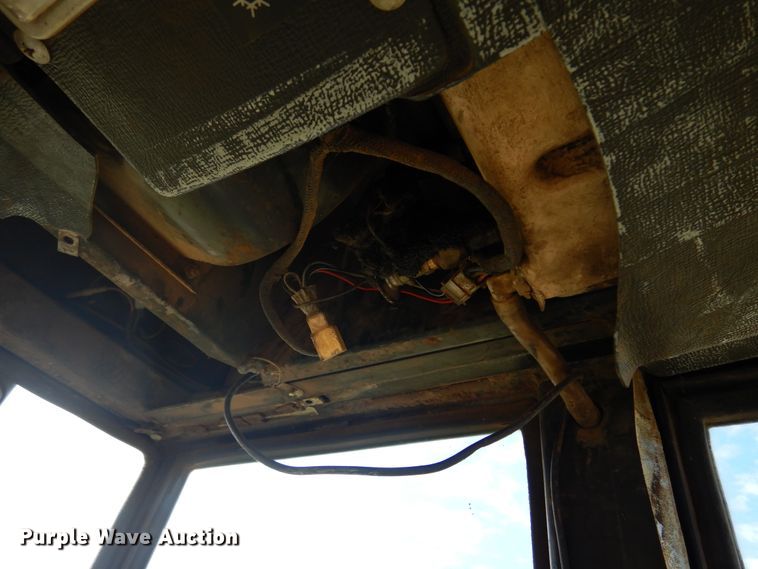 image for item DM5181 1991 Ford Versatile 9030  4WD bi-directional tractor