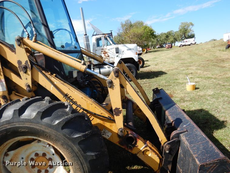 image for item DM5182 Versatile 9030  4WD bi-directional tractor