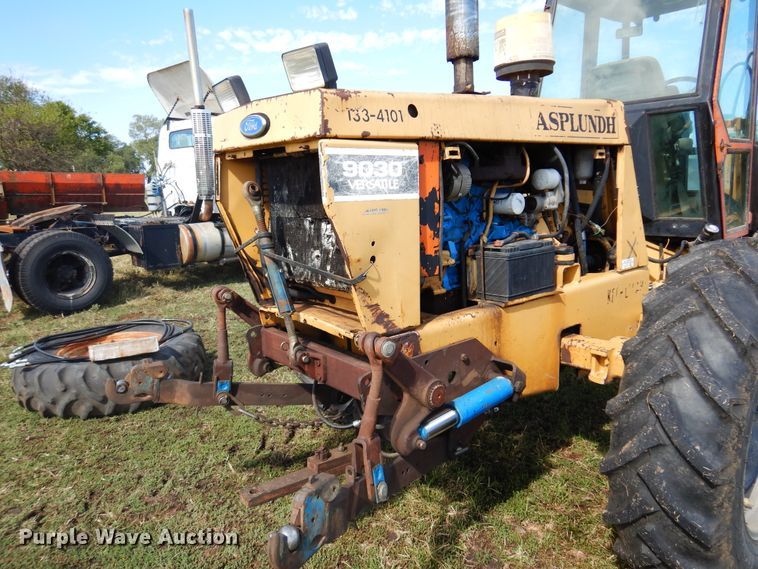 image for item DM5182 Versatile 9030  4WD bi-directional tractor