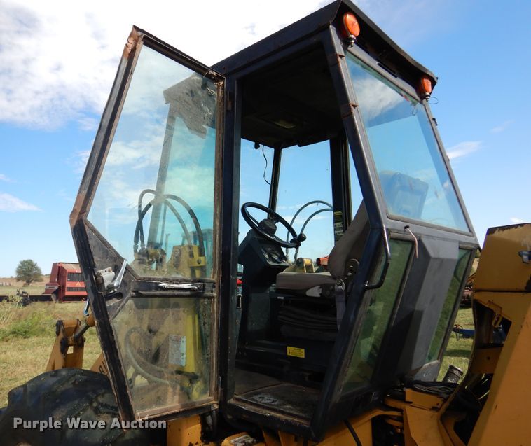 image for item DM5182 Versatile 9030  4WD bi-directional tractor