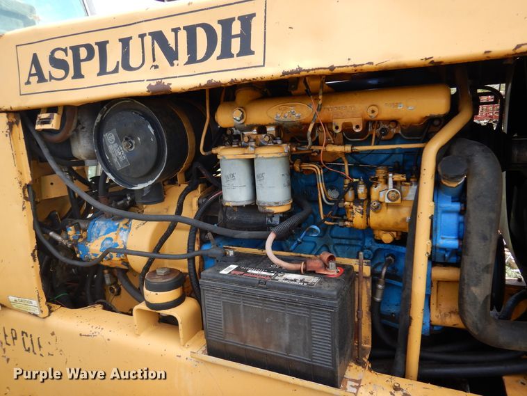 image for item DM5182 Versatile 9030  4WD bi-directional tractor