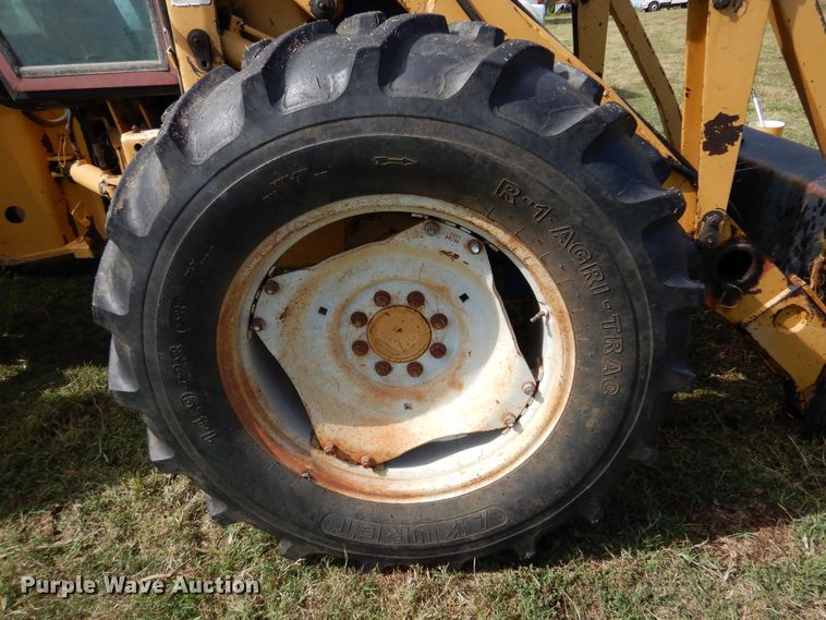 image for item DM5182 Versatile 9030  4WD bi-directional tractor