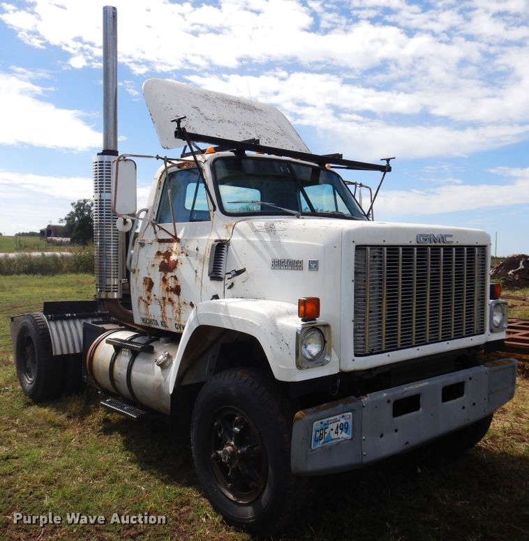 image for item DM5183 1982 GMC Brigadier  semi truck