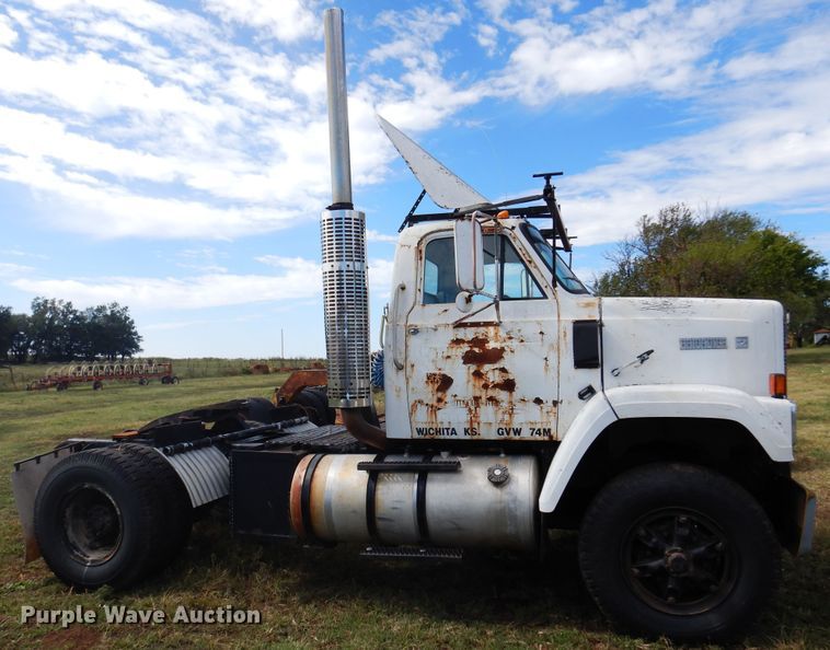 image for item DM5183 1982 GMC Brigadier  semi truck