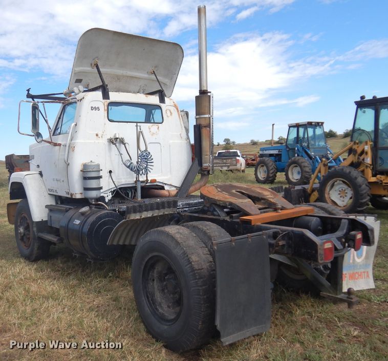image for item DM5183 1982 GMC Brigadier  semi truck
