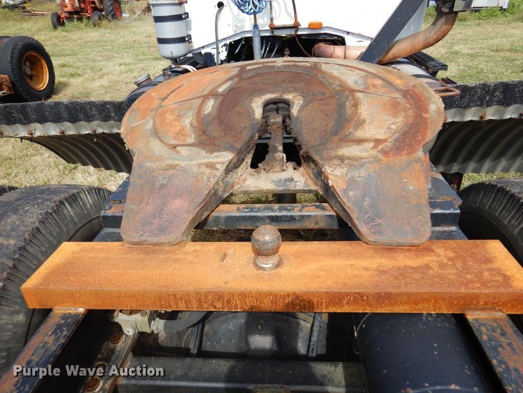 image for item DM5183 1982 GMC Brigadier  semi truck