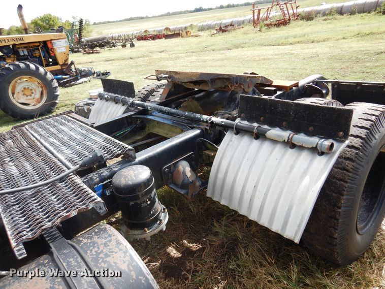 image for item DM5183 1982 GMC Brigadier  semi truck