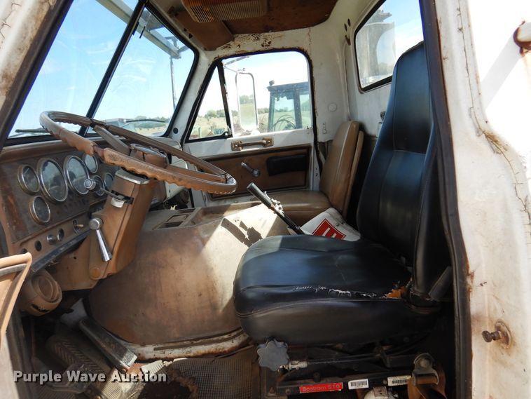 image for item DM5183 1982 GMC Brigadier  semi truck