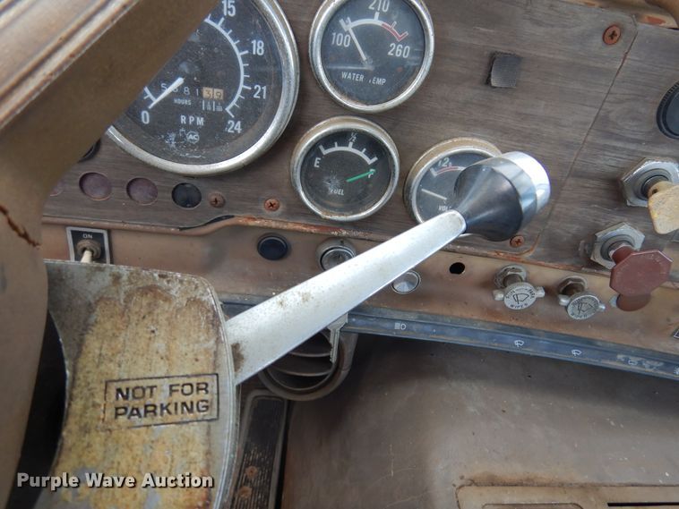 image for item DM5183 1982 GMC Brigadier  semi truck