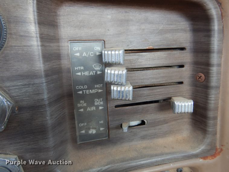 image for item DM5183 1982 GMC Brigadier  semi truck