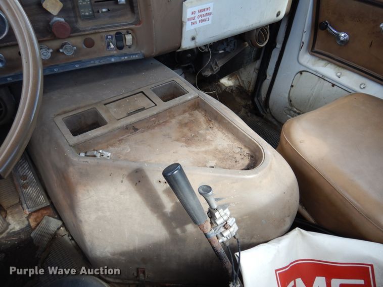 image for item DM5183 1982 GMC Brigadier  semi truck