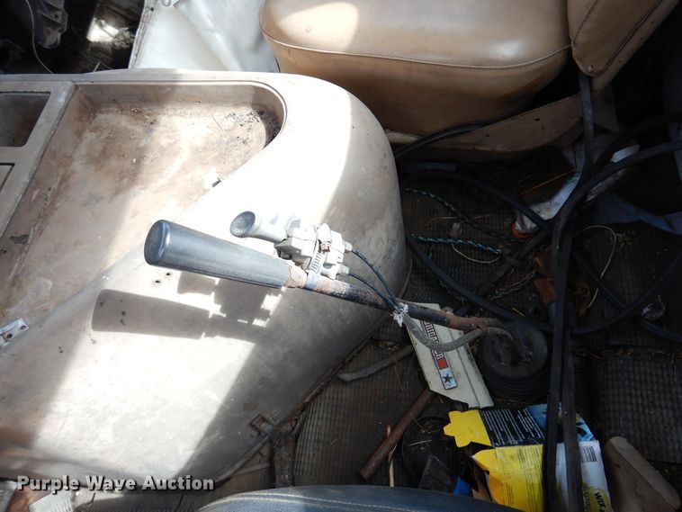 image for item DM5183 1982 GMC Brigadier  semi truck