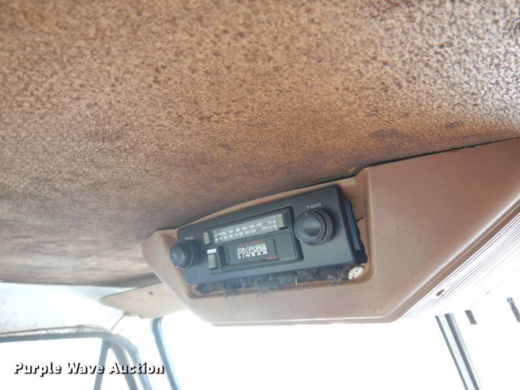 image for item DM5183 1982 GMC Brigadier  semi truck