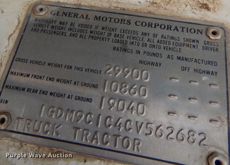 image for item DM5183 1982 GMC Brigadier  semi truck