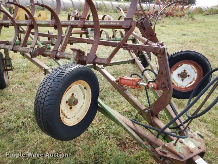 image for item DM5186 John Deere E0100  chisel