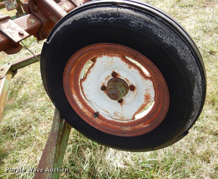 image for item DM5186 John Deere E0100  chisel