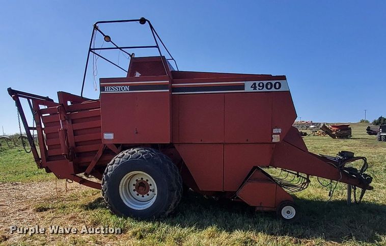 image for item DM5192 1988 Hesston 4900  large square baler
