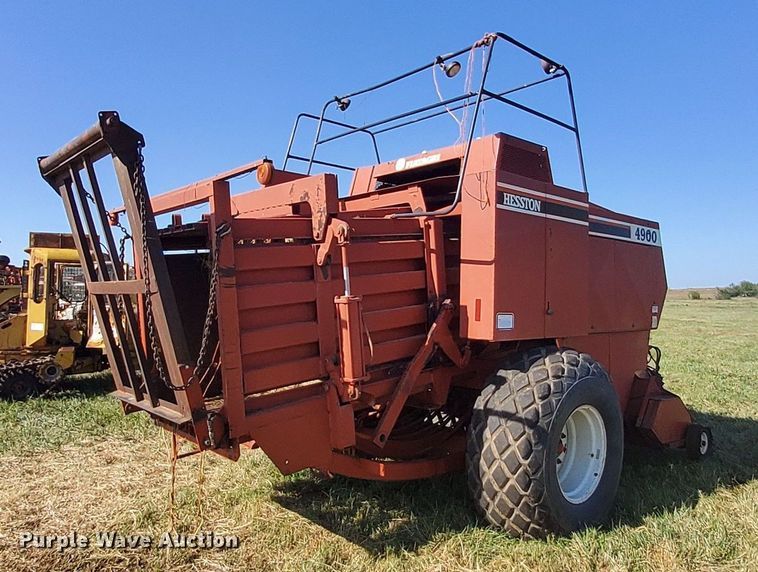 image for item DM5192 1988 Hesston 4900  large square baler