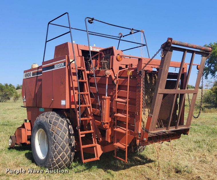 image for item DM5192 1988 Hesston 4900  large square baler