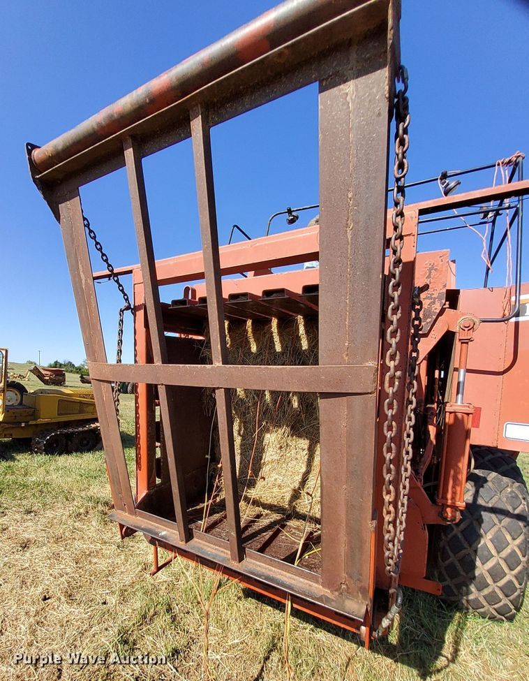 image for item DM5192 1988 Hesston 4900  large square baler