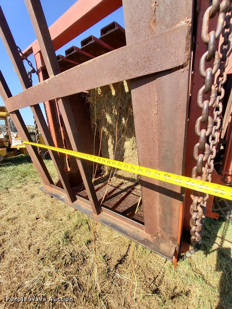 image for item DM5192 1988 Hesston 4900  large square baler