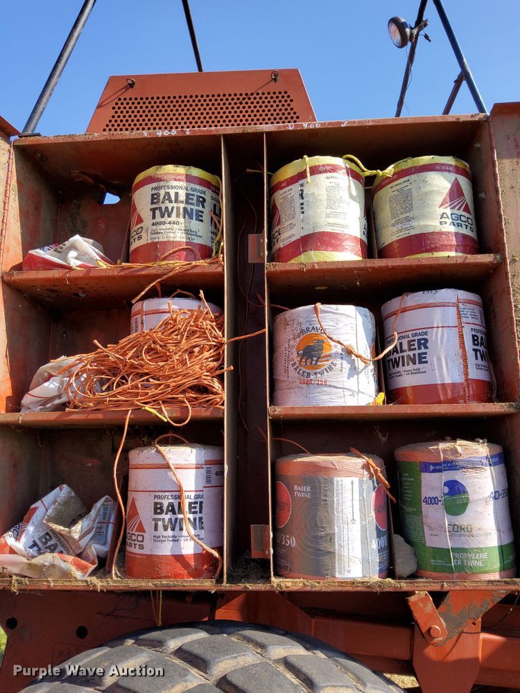 image for item DM5192 1988 Hesston 4900  large square baler