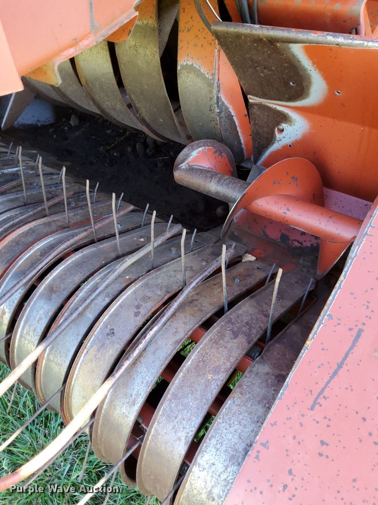 image for item DM5192 1988 Hesston 4900  large square baler