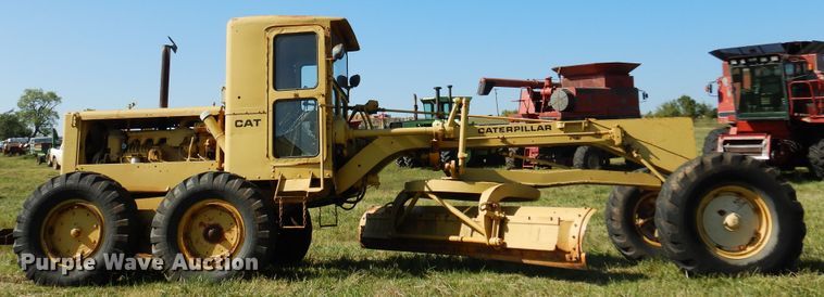 image for item DM5194 Caterpillar 12  rigid frame motor grader