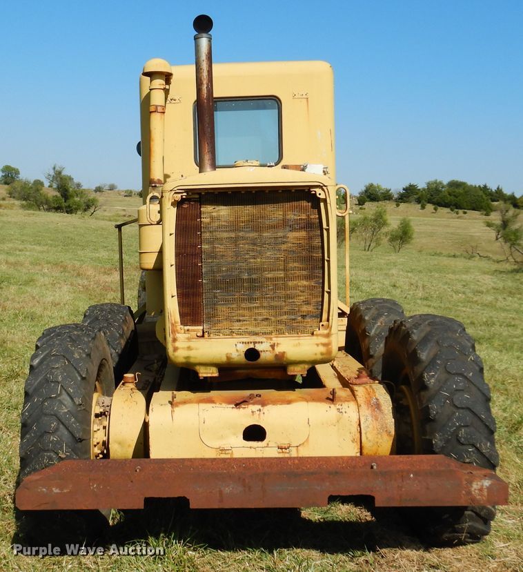 image for item DM5194 Caterpillar 12  rigid frame motor grader
