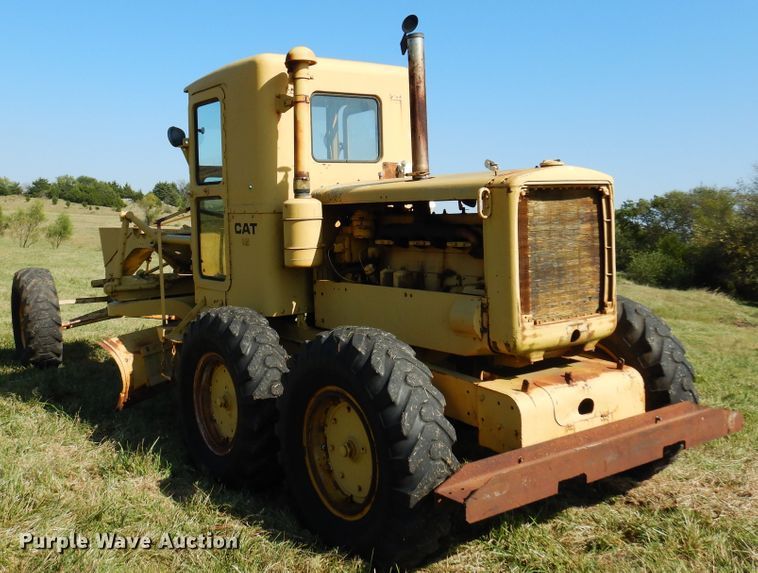 image for item DM5194 Caterpillar 12  rigid frame motor grader