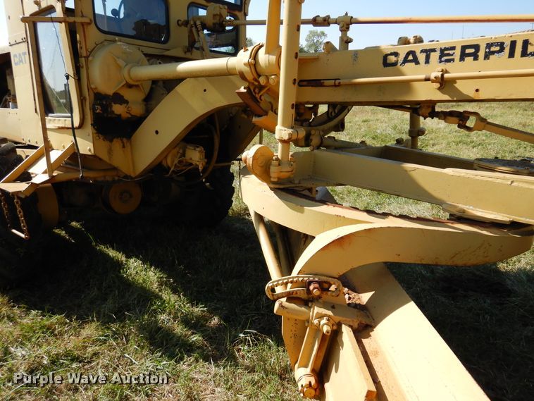 image for item DM5194 Caterpillar 12  rigid frame motor grader
